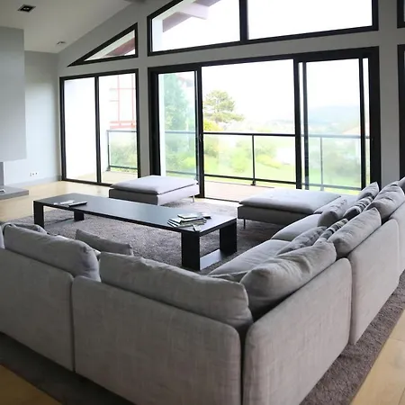 Sleeps 12 Pool Air Con Wifi 别墅 盖塔里